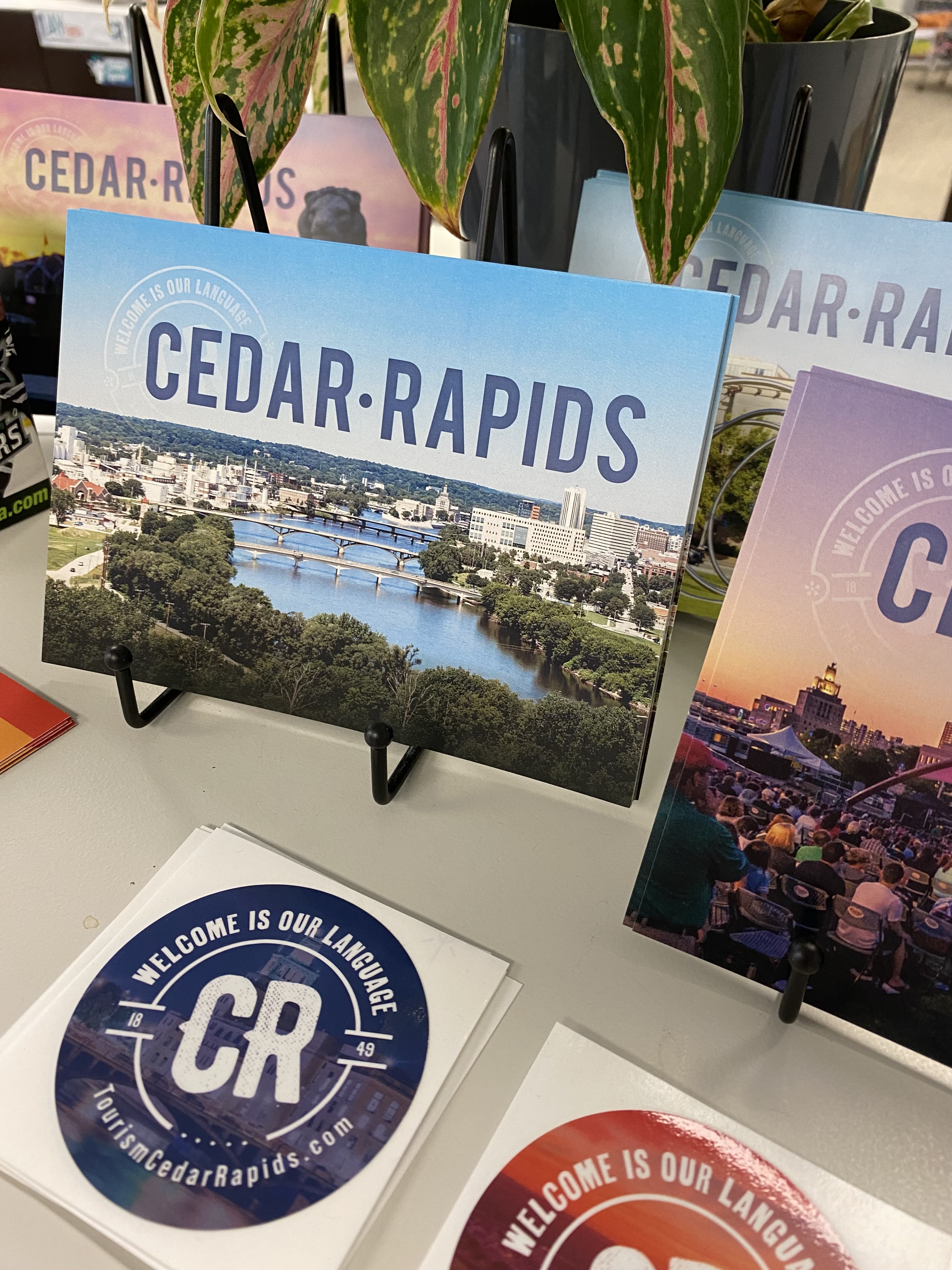 a table full of cedar rapids gifts and souvenirs